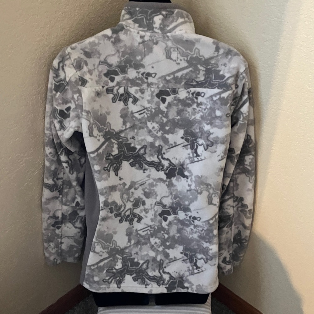 Women’s True Timber pullover - Picture 2 of 3